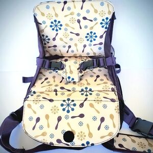 Munchkin Baby Toddler Travel Booster Seat for Restaurant, eating out